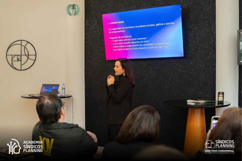 Fabiana Claudino no Café Síndicos Planning Blumenau