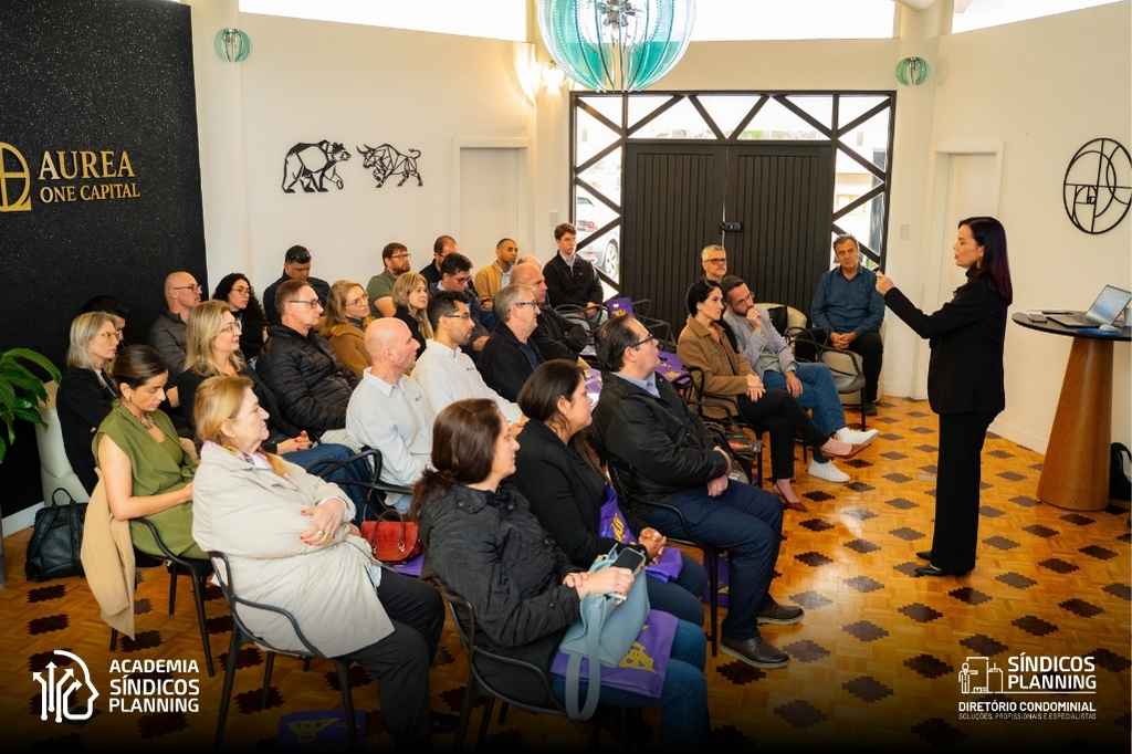 Fabiana Claudino no Café Síndicos Planning Blumenau